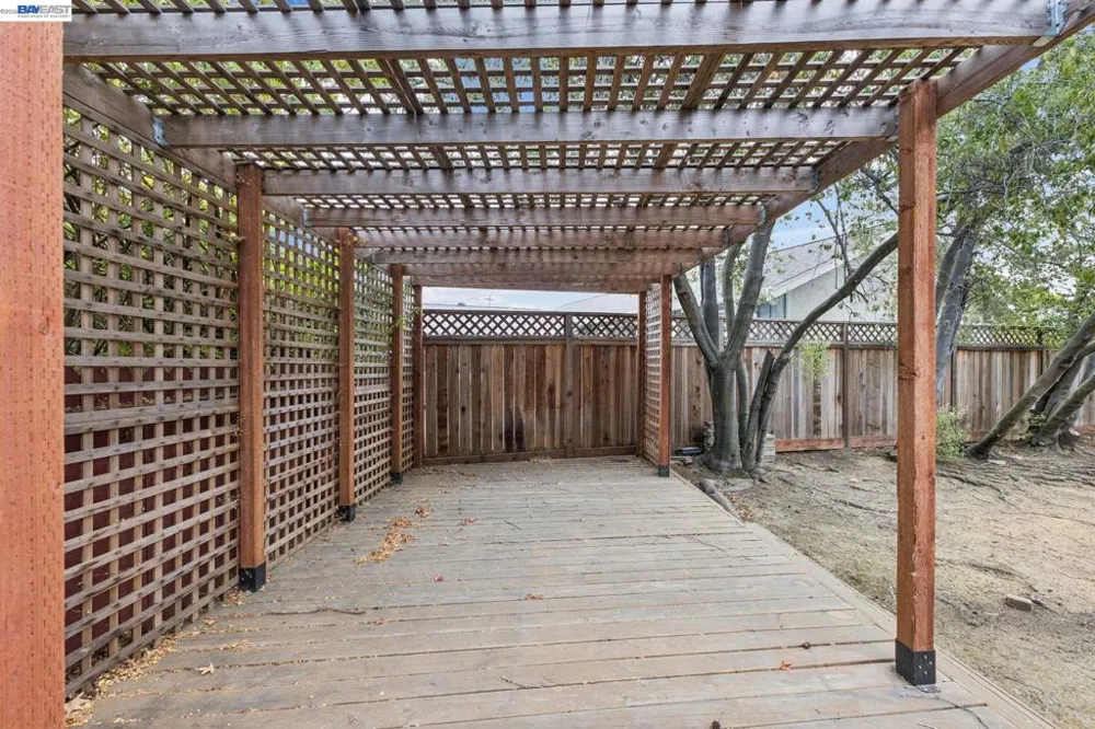 1804 Sereno Dr Vallejo, CA 94589