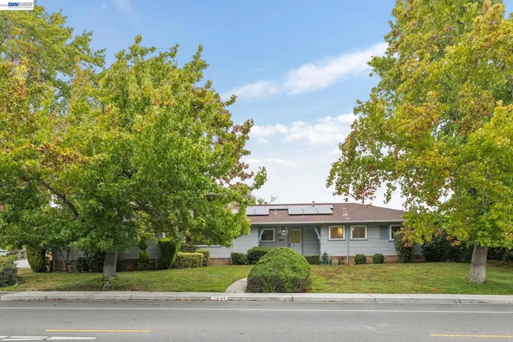 1804 Sereno Dr Vallejo, CA 94589