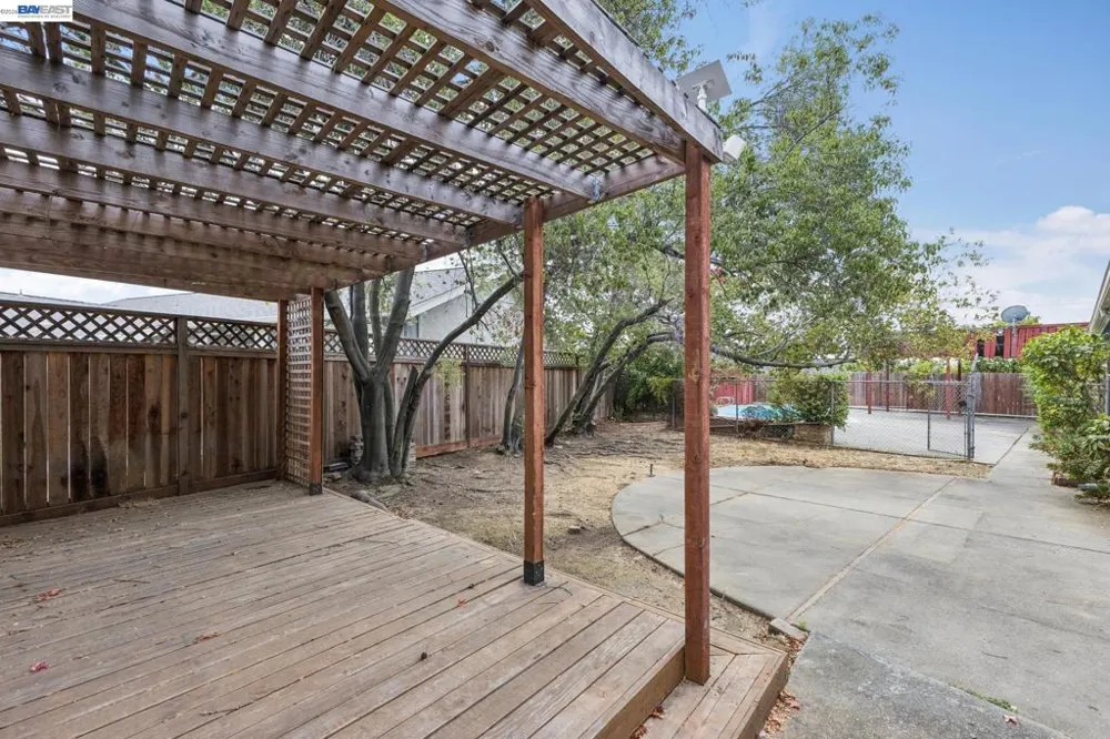 1804 Sereno Dr Vallejo, CA 94589