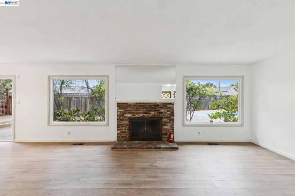 1804 Sereno Dr Vallejo, CA 94589
