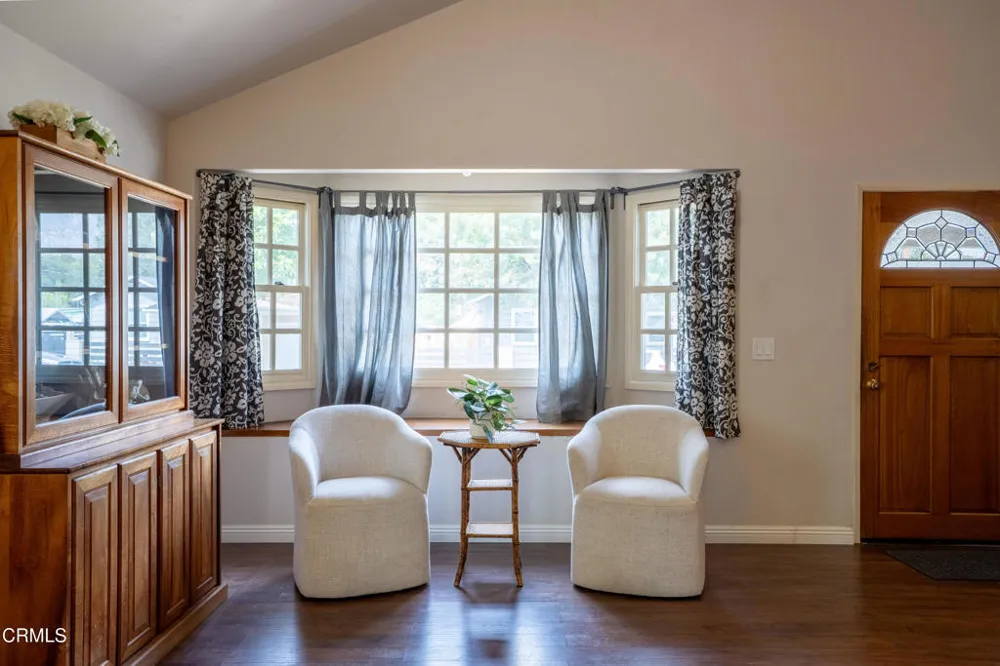 233 El Plano Drive Ojai, CA 93023