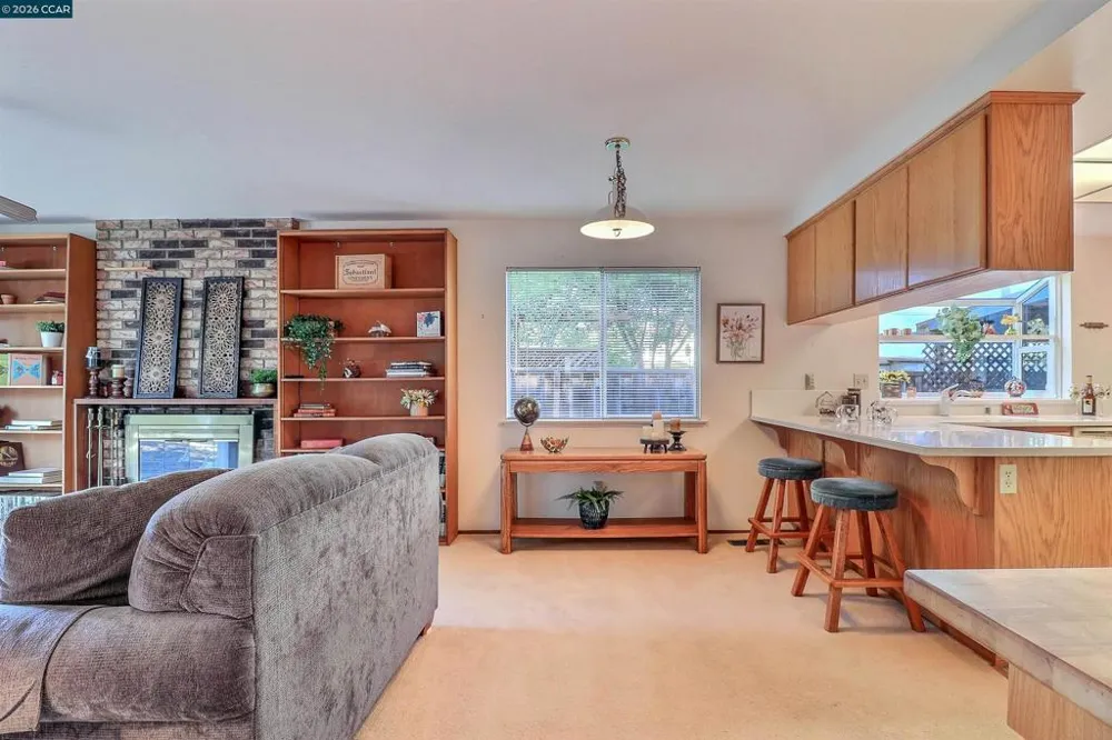 2811 Saint Joseph Dr Concord, CA 94518