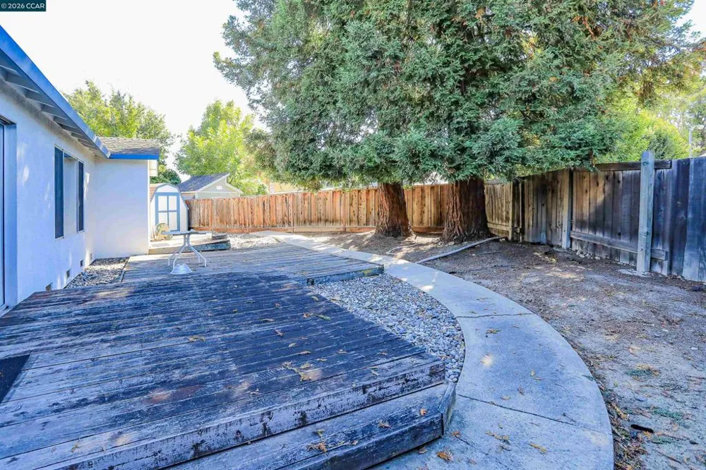 2811 Saint Joseph Dr Concord, CA 94518