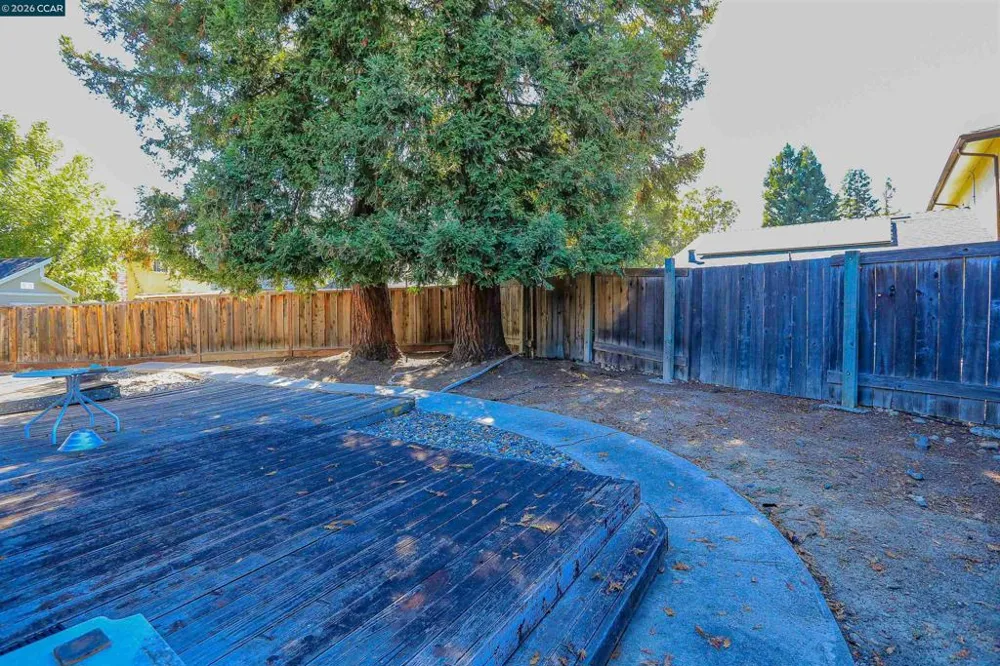 2811 Saint Joseph Dr Concord, CA 94518