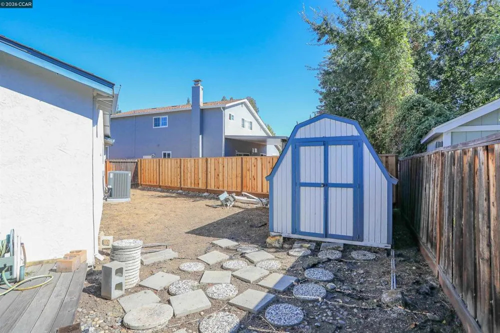 2811 Saint Joseph Dr Concord, CA 94518