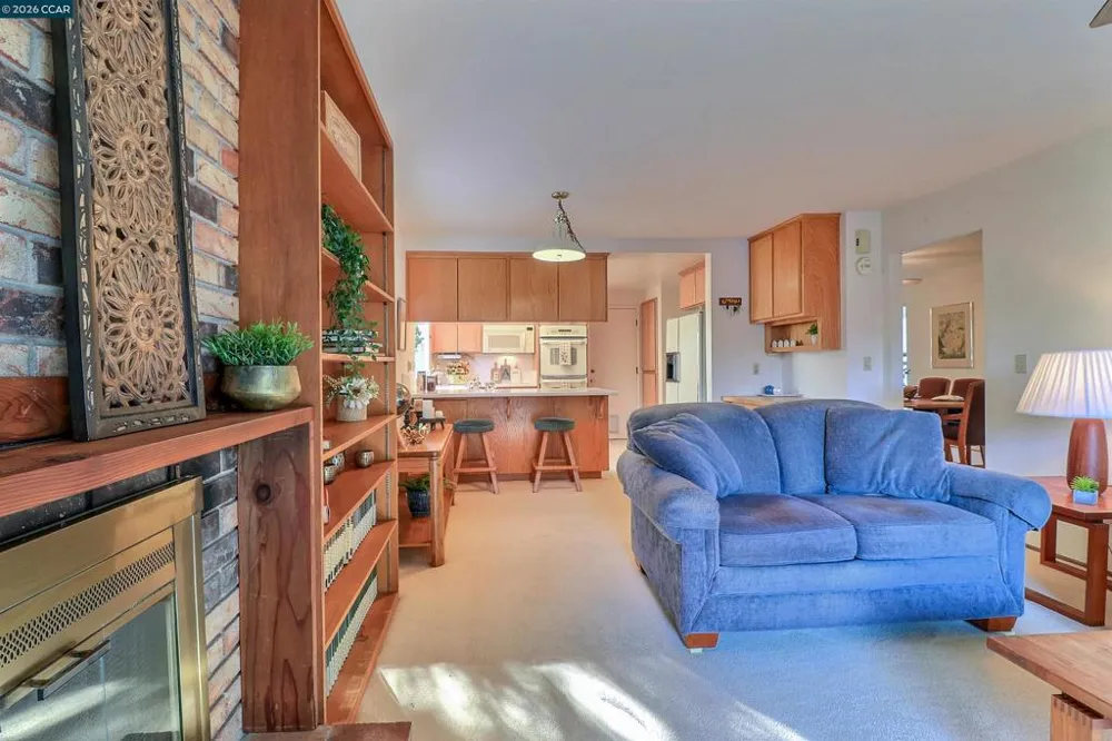 2811 Saint Joseph Dr Concord, CA 94518