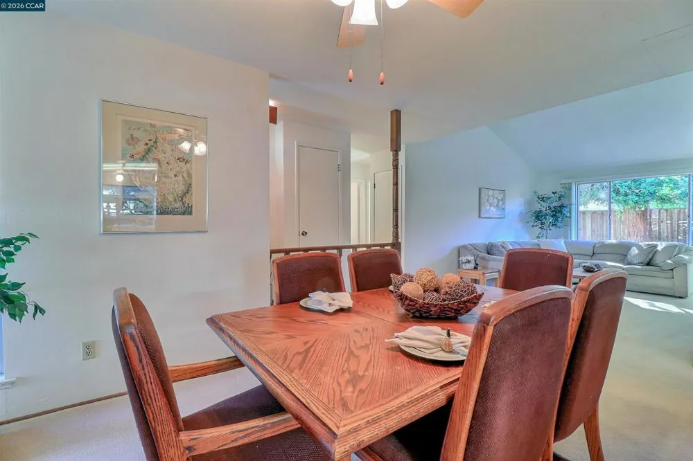 2811 Saint Joseph Dr Concord, CA 94518