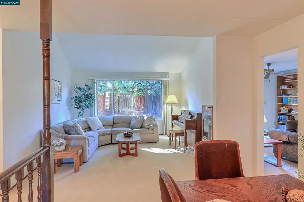 2811 Saint Joseph Dr Concord, CA 94518