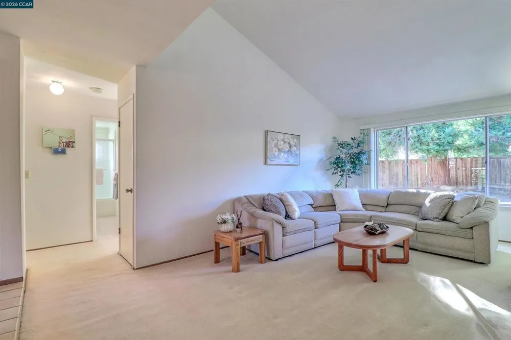 2811 Saint Joseph Dr Concord, CA 94518