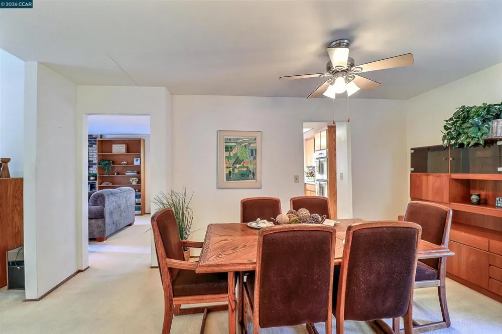 2811 Saint Joseph Dr Concord, CA 94518
