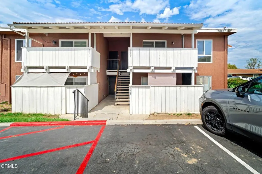 1300 Saratoga Avenue #2009 Ventura, CA 93003