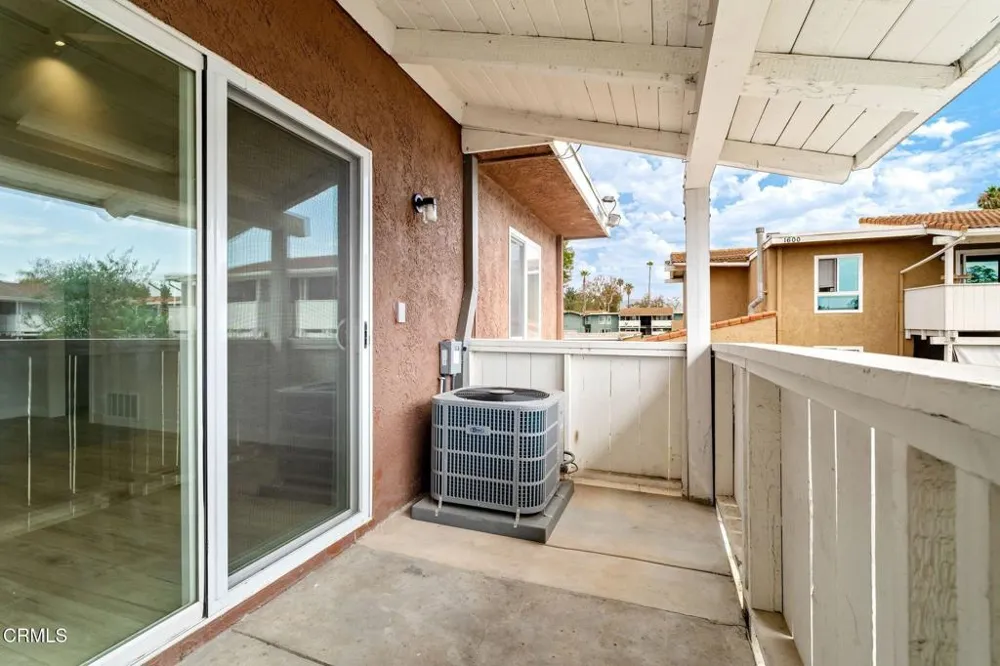 1300 Saratoga Avenue #2009 Ventura, CA 93003