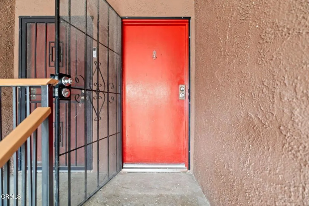 1300 Saratoga Avenue #2009 Ventura, CA 93003