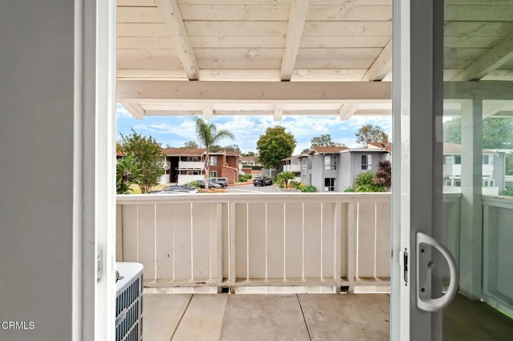 1300 Saratoga Avenue #2009 Ventura, CA 93003