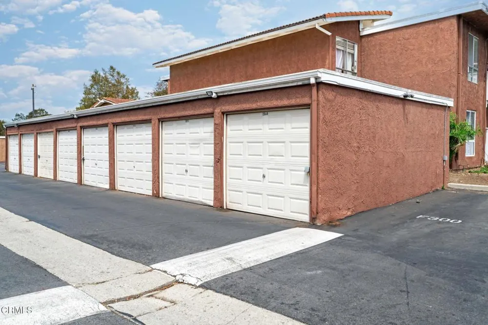 1300 Saratoga Avenue #2009 Ventura, CA 93003