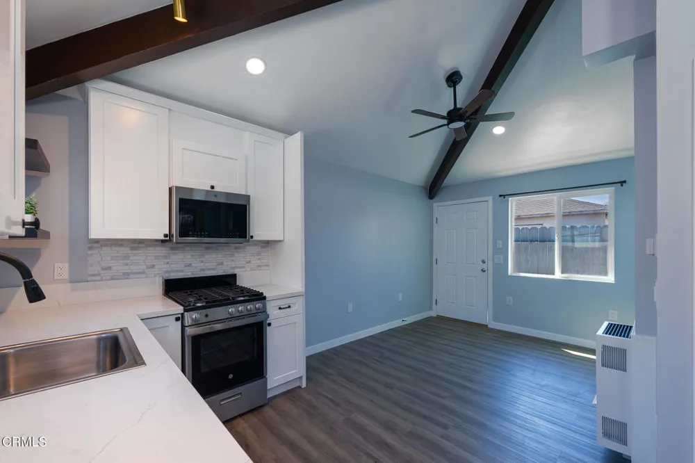 506 E Hemlock Street Oxnard, CA 93033