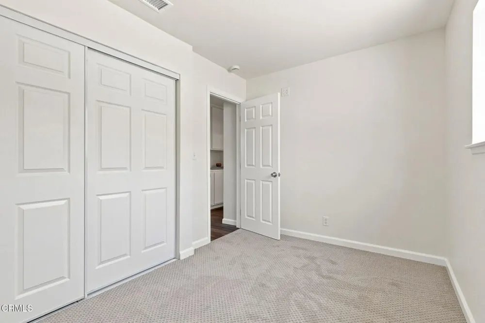575 E Thomas Street Oak View, CA 93022