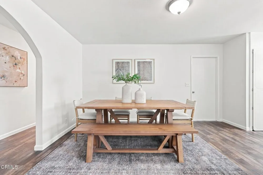 575 E Thomas Street Oak View, CA 93022