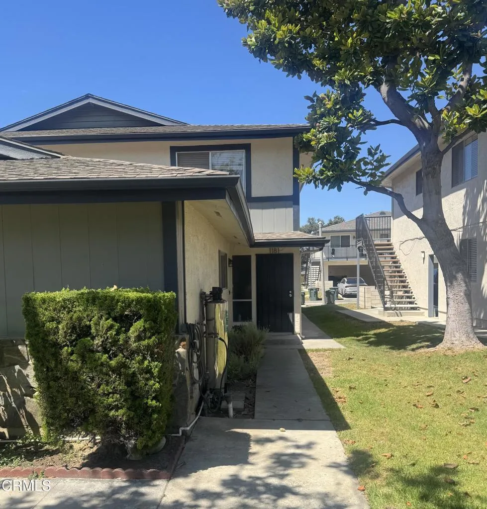 1181 Chalmette Avenue #3 Ventura, CA 93003