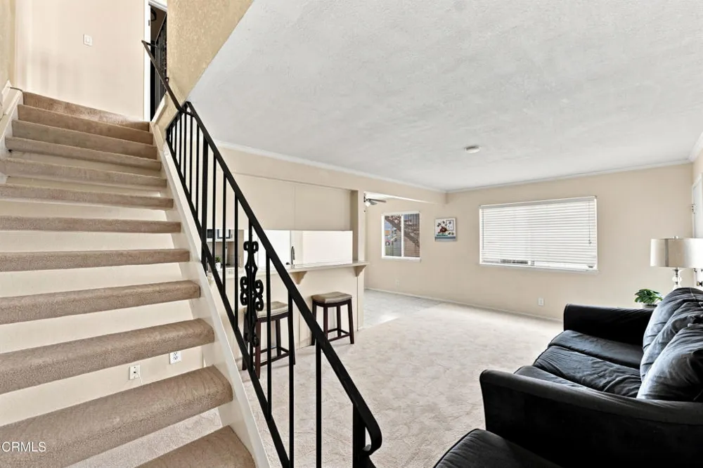 1181 Chalmette Avenue #3 Ventura, CA 93003