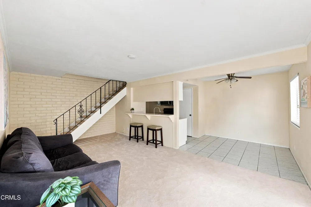 1181 Chalmette Avenue #3 Ventura, CA 93003