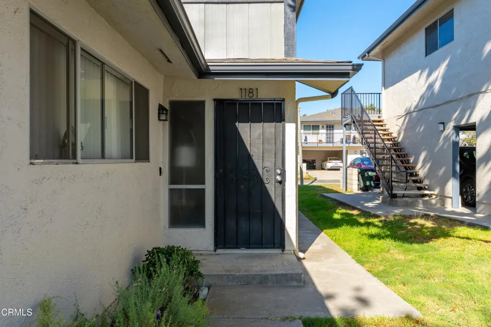 1181 Chalmette Avenue #3 Ventura, CA 93003