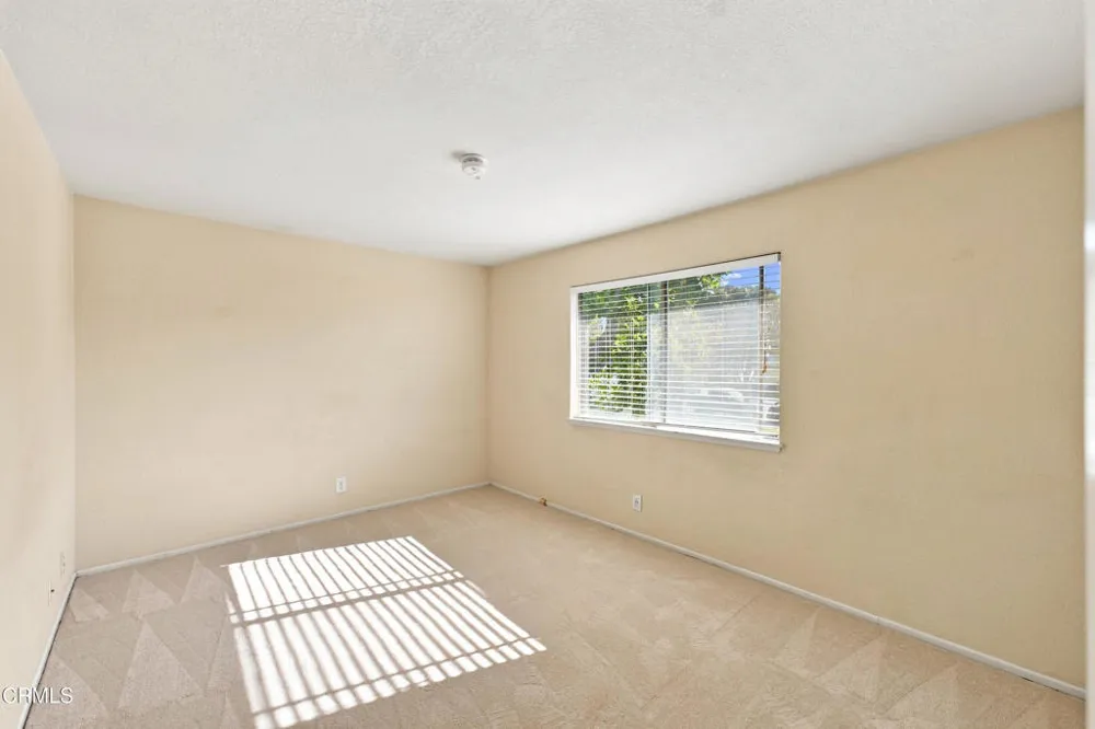 1181 Chalmette Avenue #3 Ventura, CA 93003