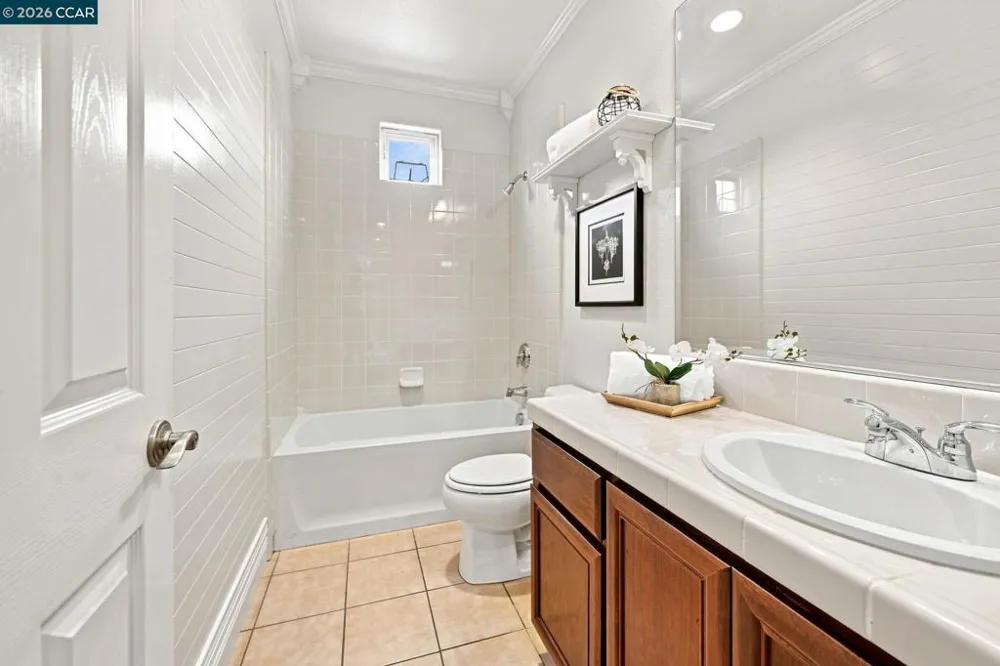 1149 Azuar Ave Vallejo, CA 94592