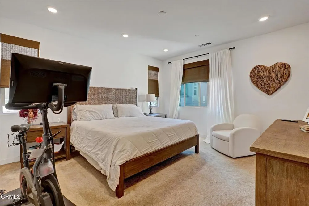 1951 Tangelo Way Santa Paula, CA 93060