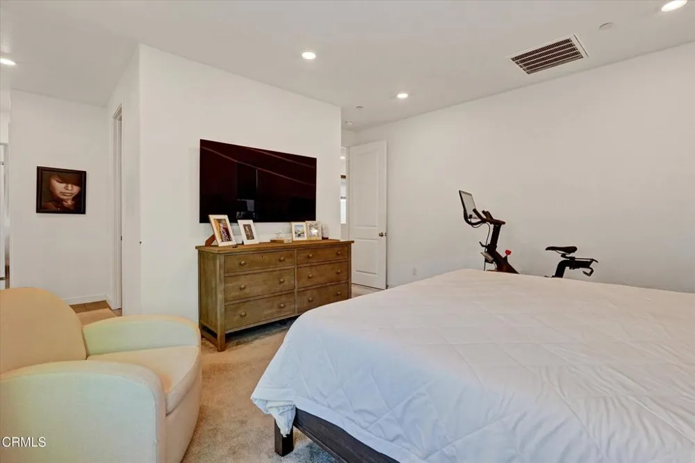 1951 Tangelo Way Santa Paula, CA 93060