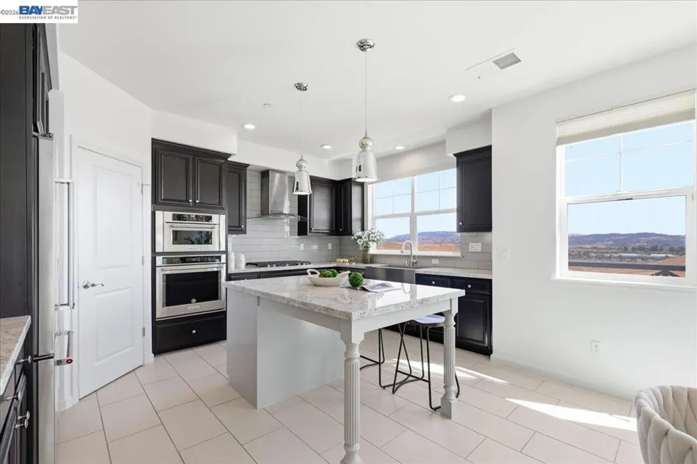 3895 Camino Loop Dublin, CA 94568