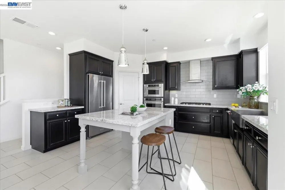 3895 Camino Loop Dublin, CA 94568