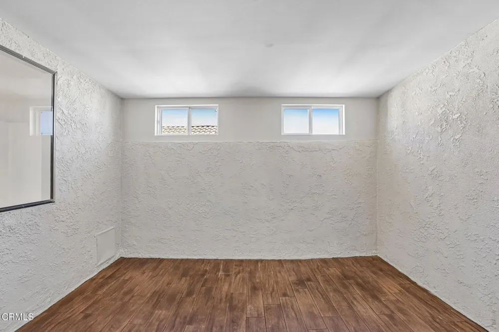 9111 Lemona Avenue #10 North Hills, CA 91343