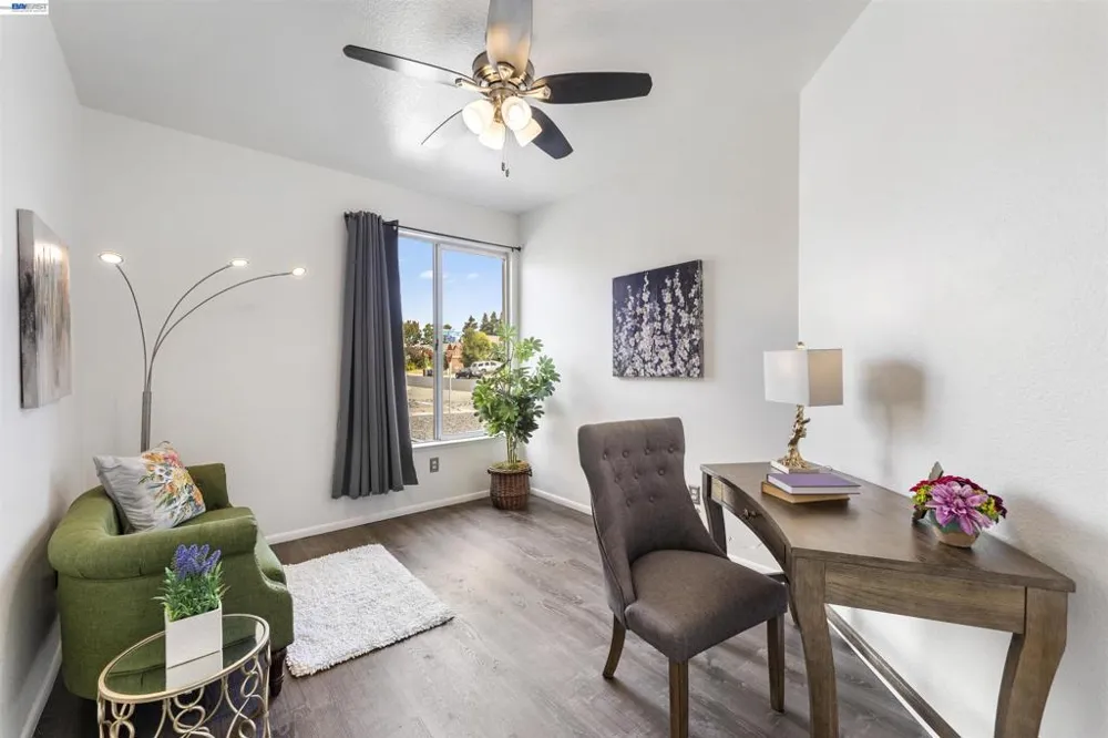 1618 Paseo Flores Dr Suisun City, CA 94585