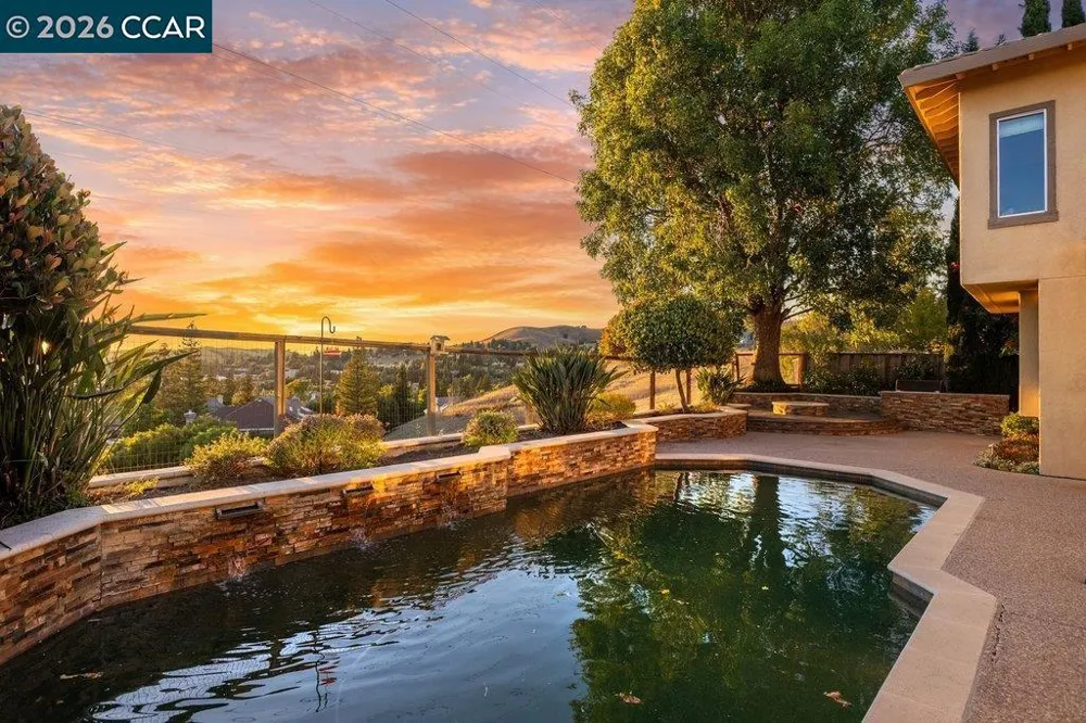 318 Sunset Dr Danville, CA 94506