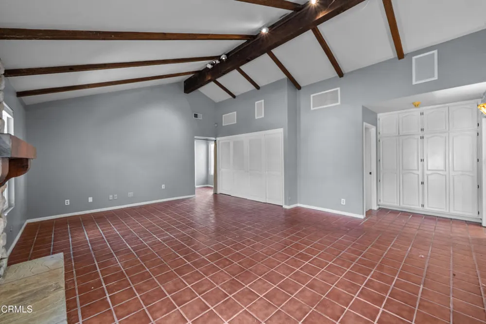 1325 Cliff Avenue Fillmore, CA 93015