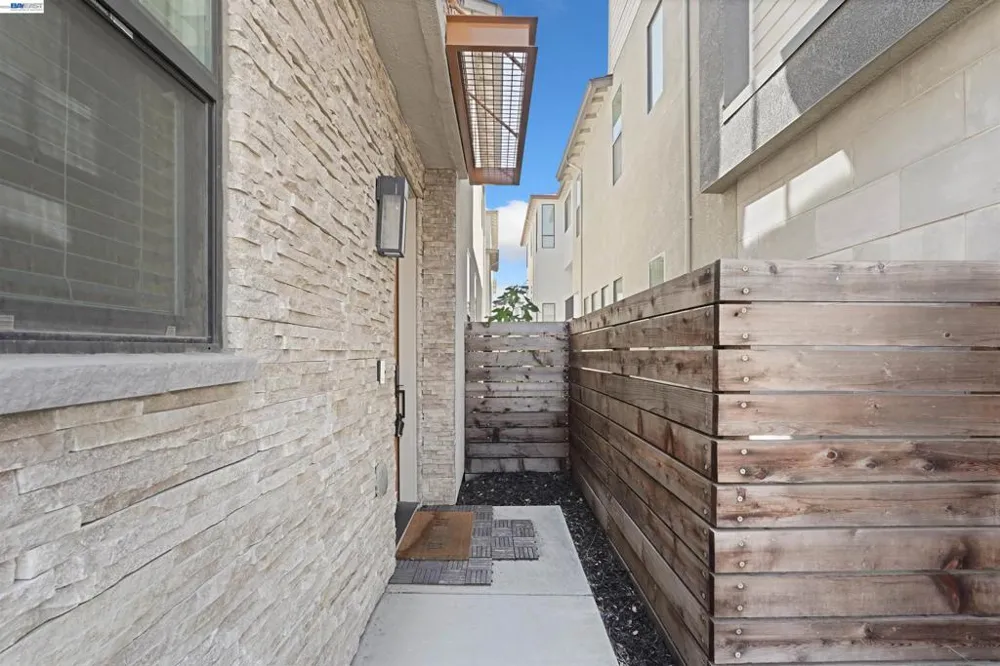 5915 Abbott St Dublin, CA 94568