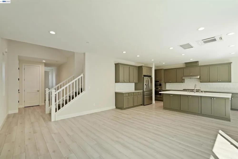 5915 Abbott St Dublin, CA 94568