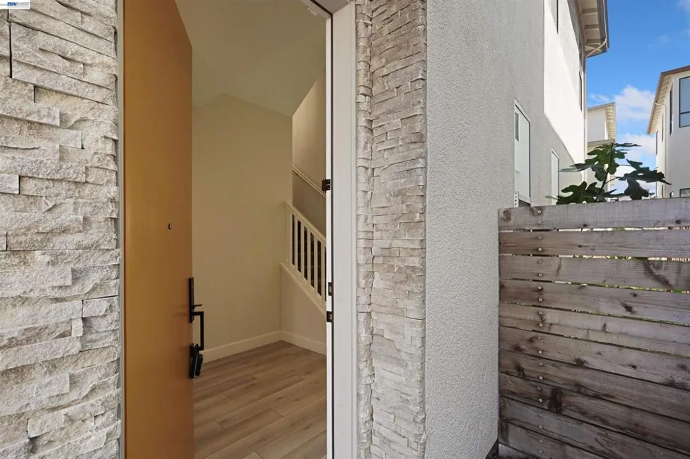 5915 Abbott St Dublin, CA 94568