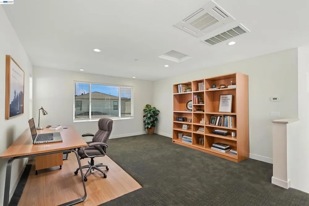 5915 Abbott St Dublin, CA 94568