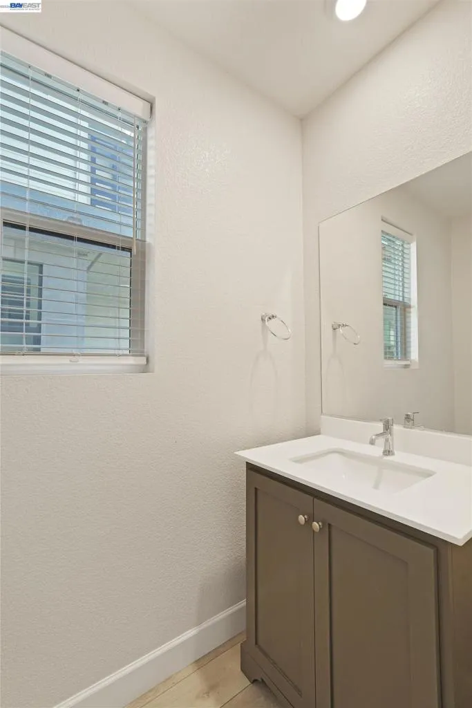 5915 Abbott St Dublin, CA 94568