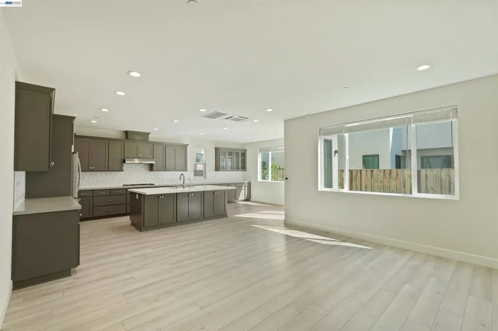 5915 Abbott St Dublin, CA 94568