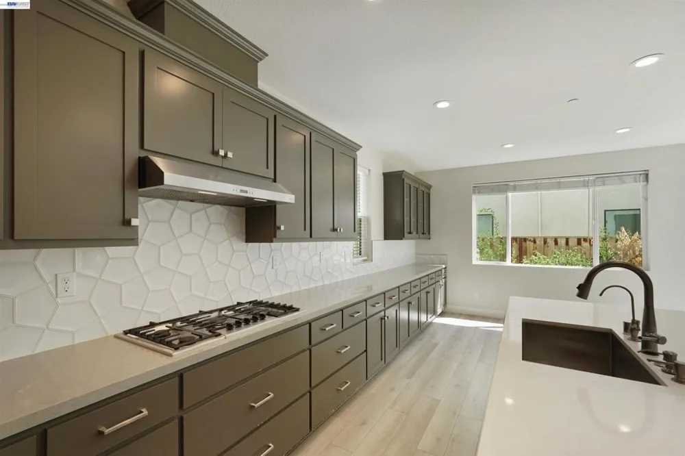 5915 Abbott St Dublin, CA 94568