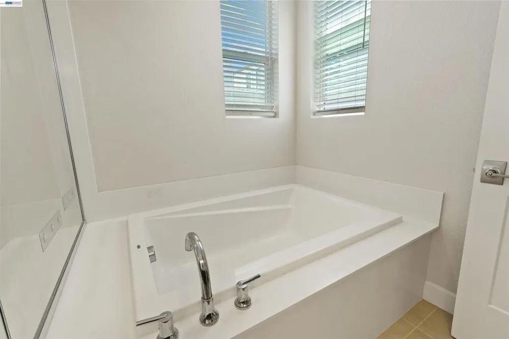 5915 Abbott St Dublin, CA 94568