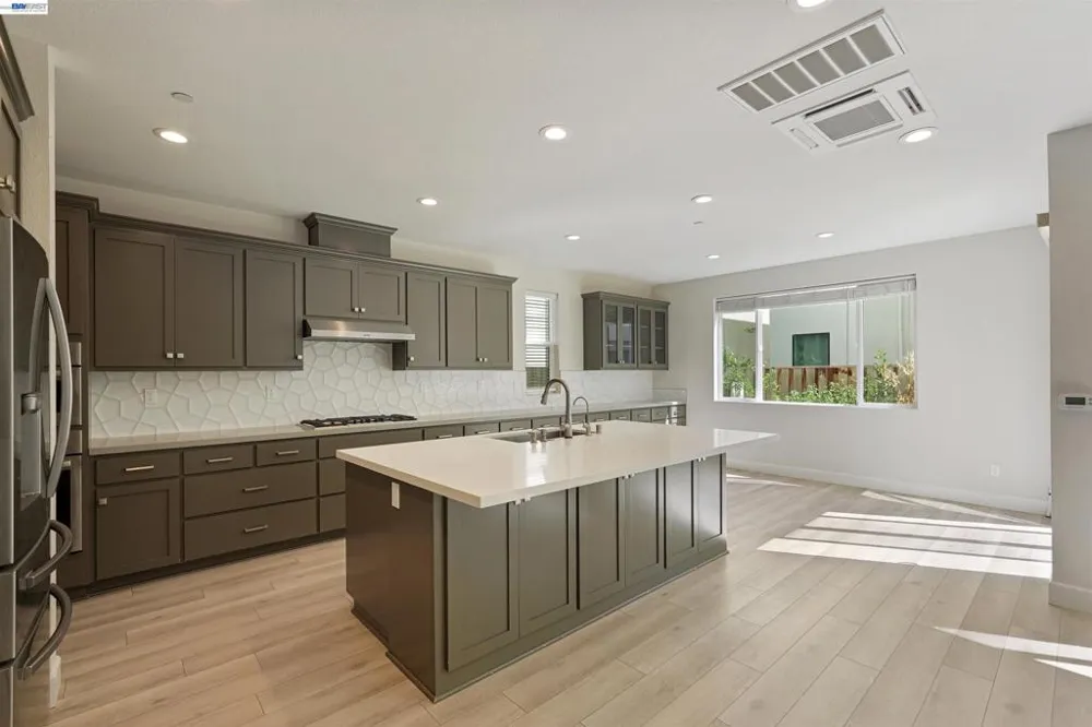 5915 Abbott St Dublin, CA 94568