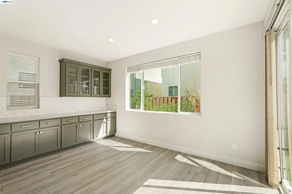 5915 Abbott St Dublin, CA 94568