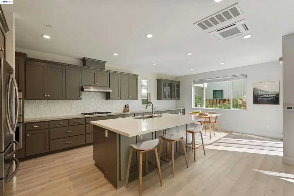 5915 Abbott St Dublin, CA 94568