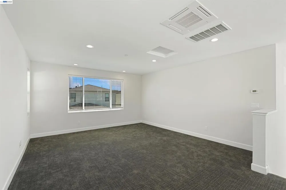 5915 Abbott St Dublin, CA 94568