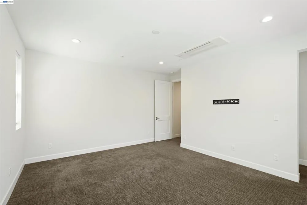 5915 Abbott St Dublin, CA 94568