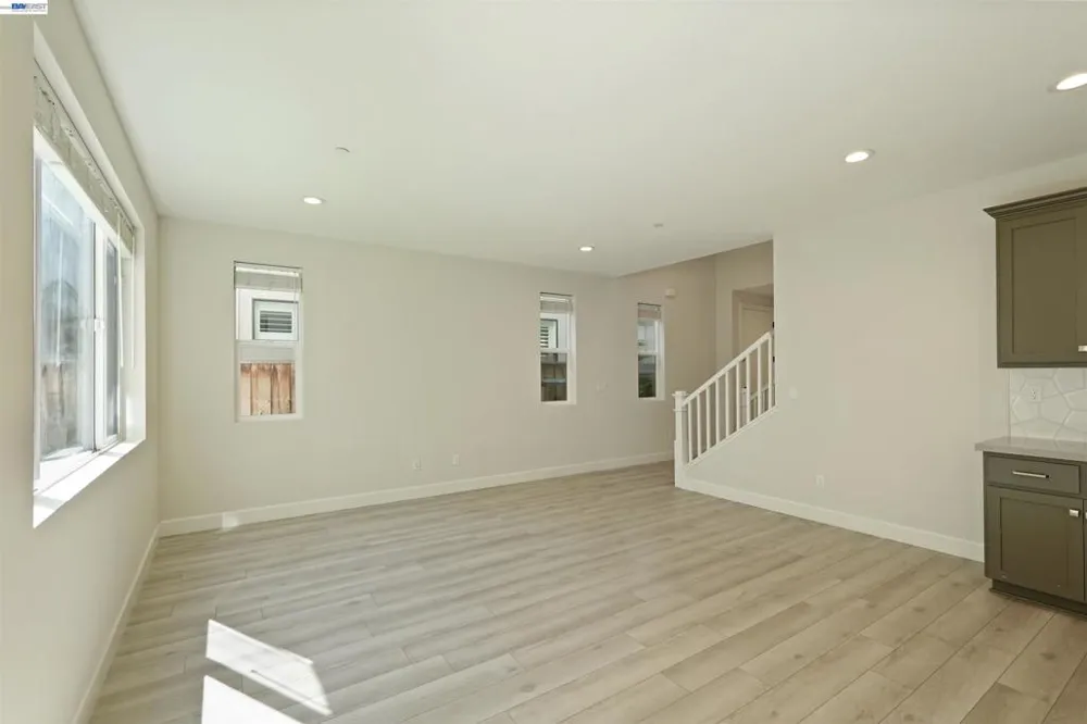 5915 Abbott St Dublin, CA 94568